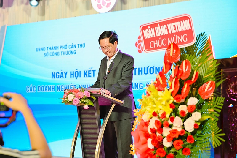 ĐẨY MẠNH KẾT NỐI GIAO THƯƠNG SÂM NGỌC LINH